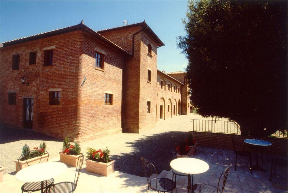 Agriturismo Terra Rossa Valiano ภายนอก รูปภาพ