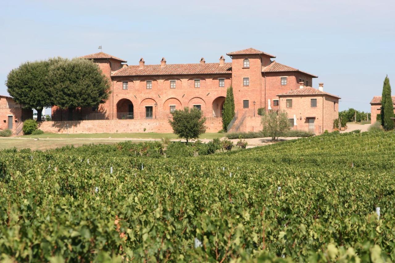 Agriturismo Terra Rossa Valiano ภายนอก รูปภาพ
